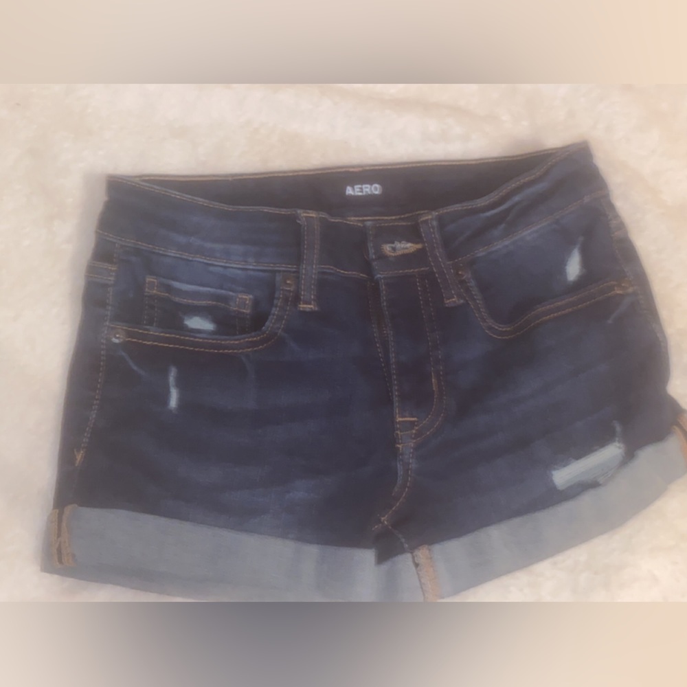 AERO shorts